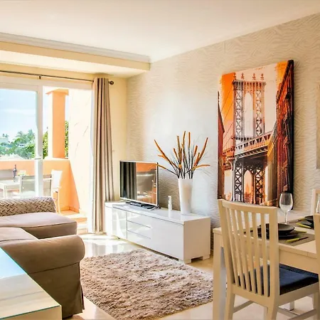 Free One Bedroom Retreat In Elviria