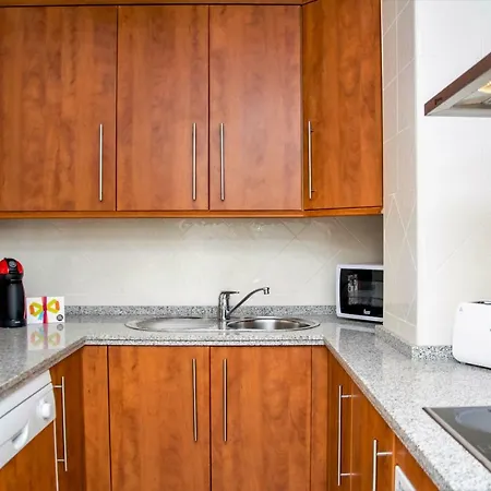 Free One Bedroom Retreat In Elviria Apartment *