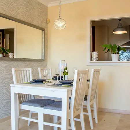 Free One Bedroom Retreat In Elviria * Marbella
