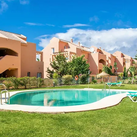 Free One Bedroom Retreat In Elviria Apartment *