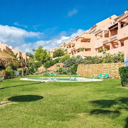Free One Bedroom Retreat In Elviria